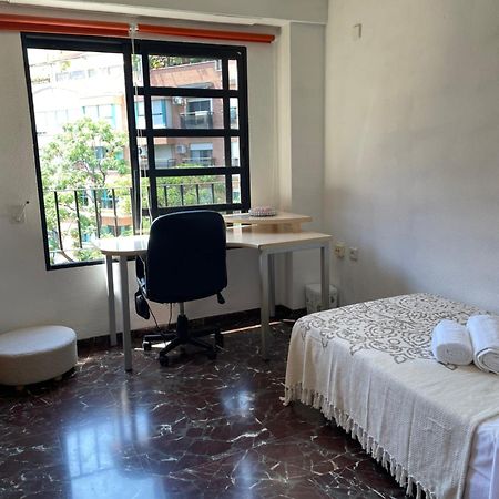 Habitacion Cerca Del Centro De Valencia Lägenhet Exteriör bild